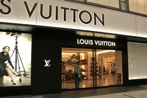 louis vuitton a roma negozi|louis vuitton roma website.